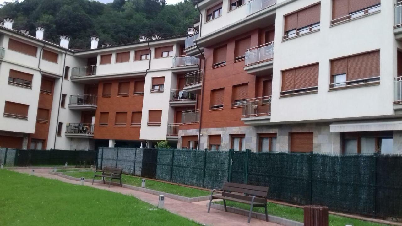 Descanso En El Sella Onís Exteriér fotografie